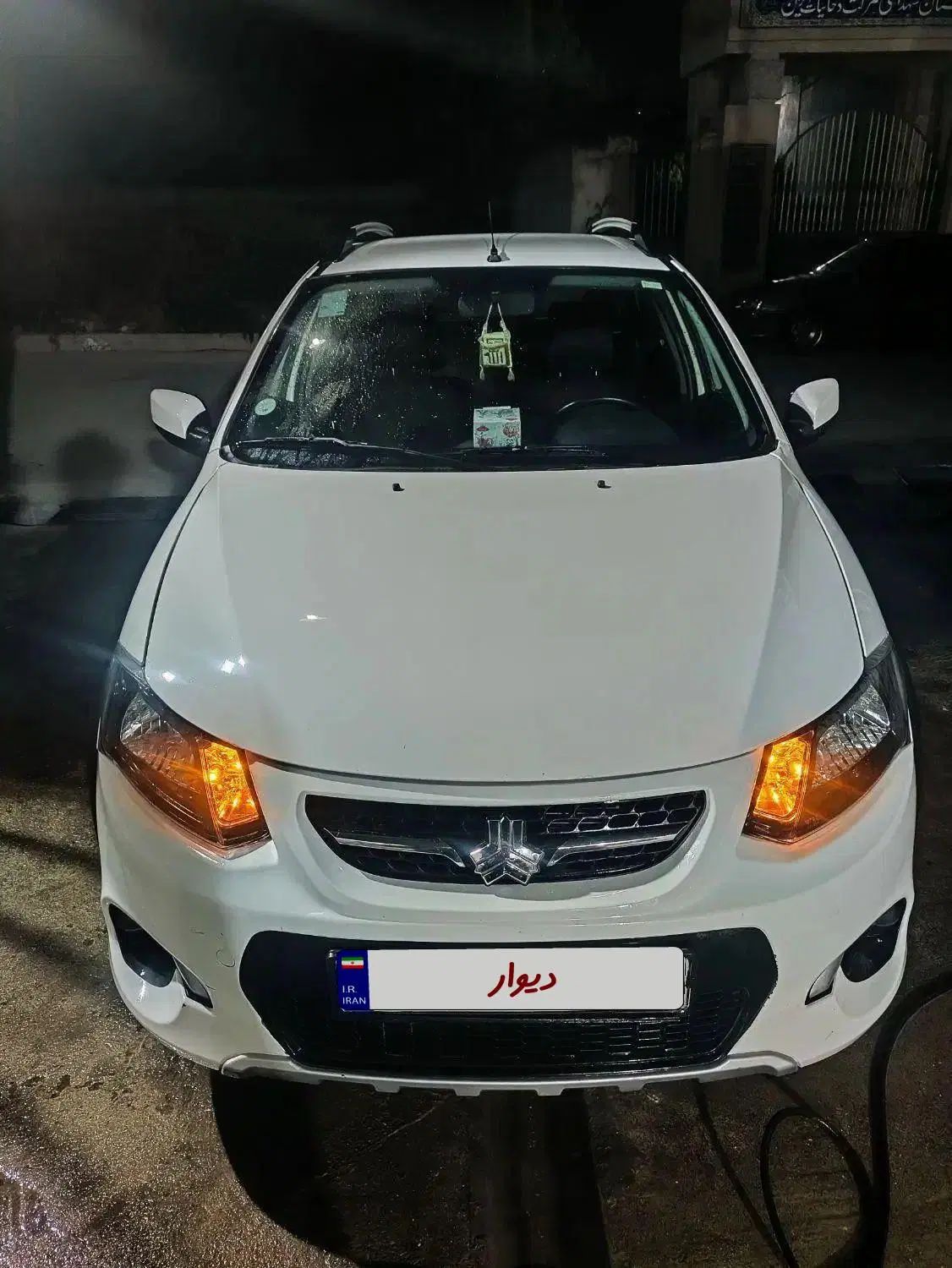 خودرو کوییک، معمولی آگهی ann_19943640