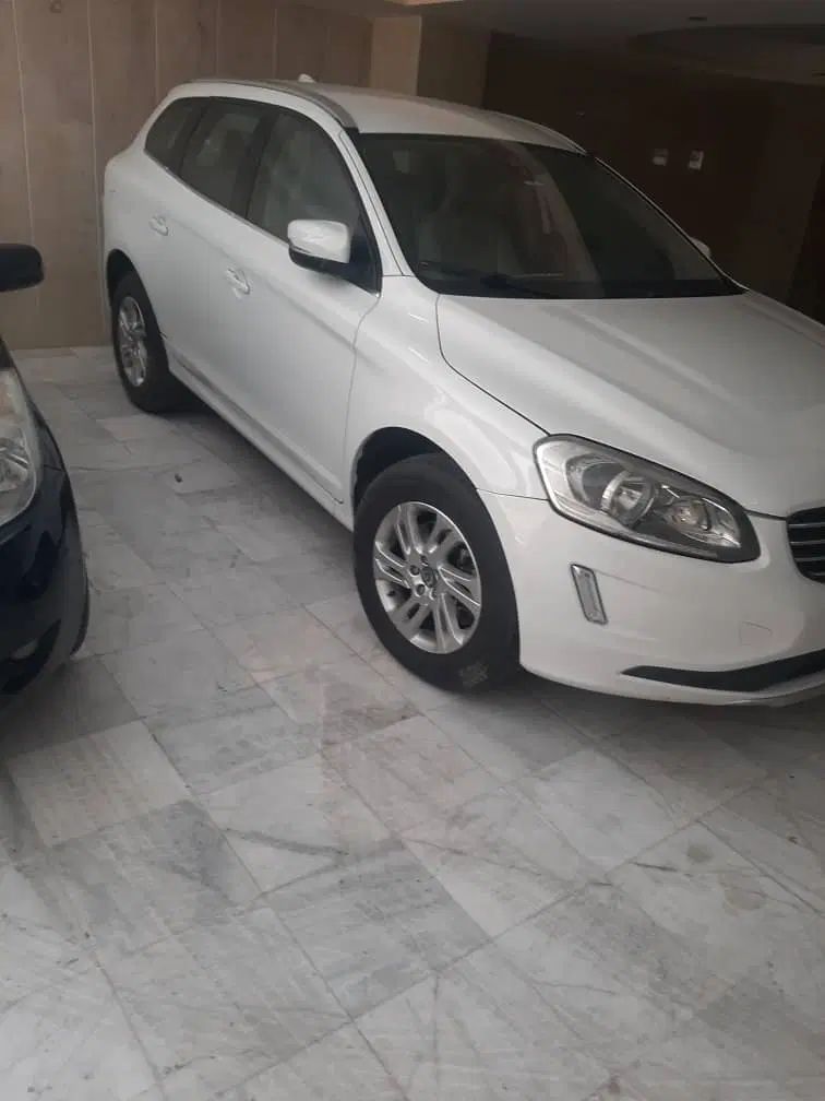 ولوو XC90 R-DESIGN - 2014
