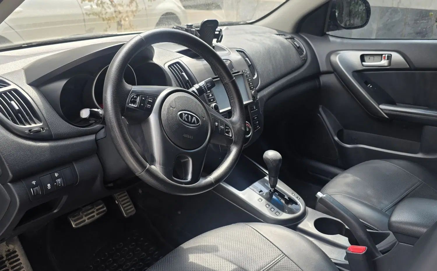 کیا سراتو 2.0 لیتر اتوماتیک GT لاین - 2010