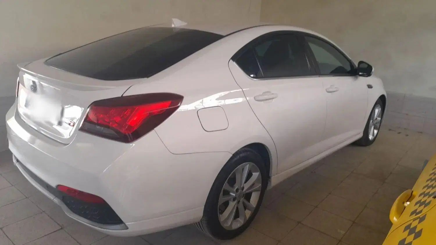 ام جی 6 لیفت بک GT فیس قدیم - 2015