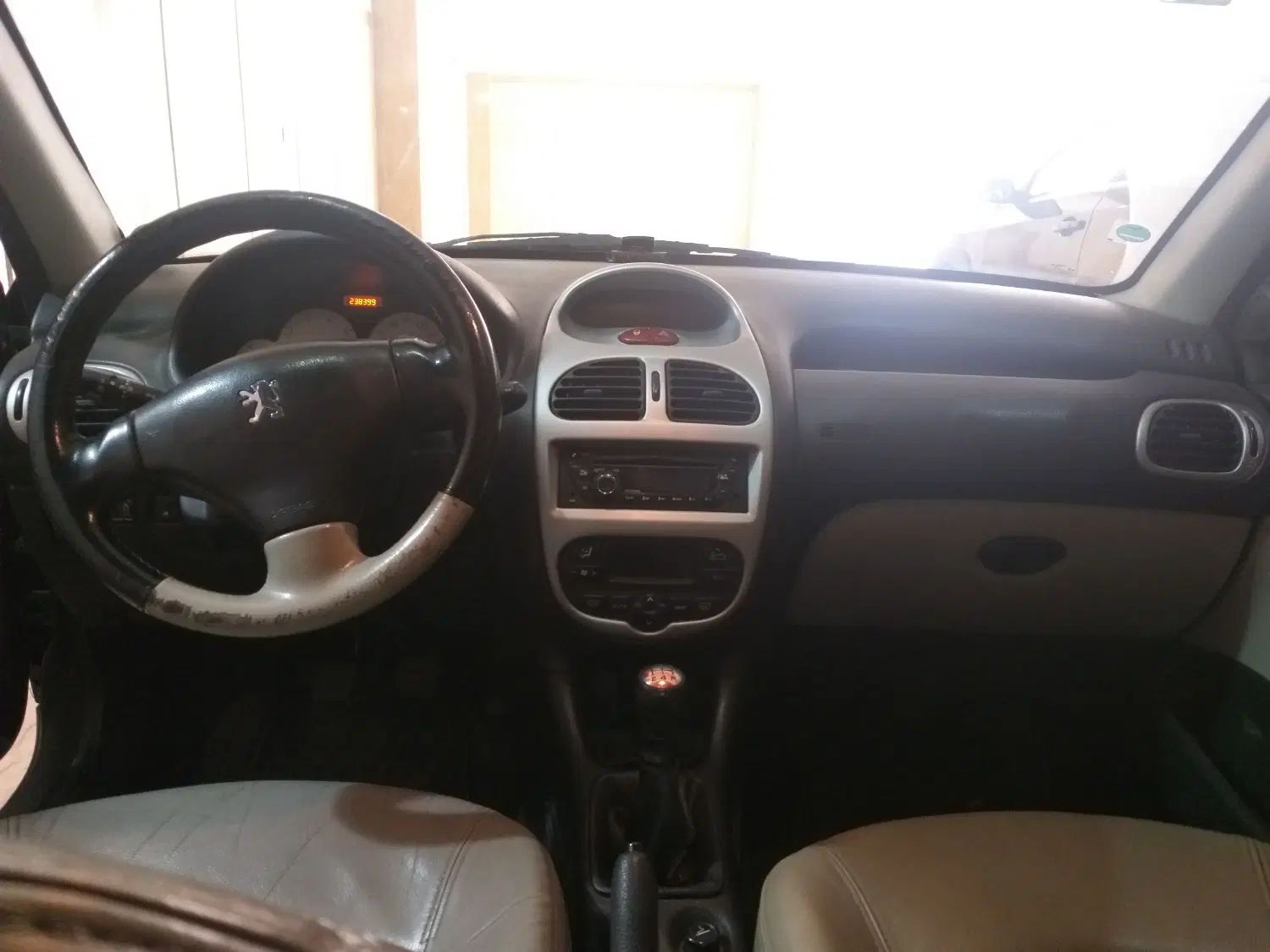 پژو ۲۰۶ صندوق دار v8 - 1389