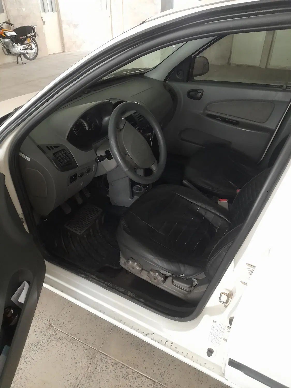 تیبا صندوق دار SX - 1396