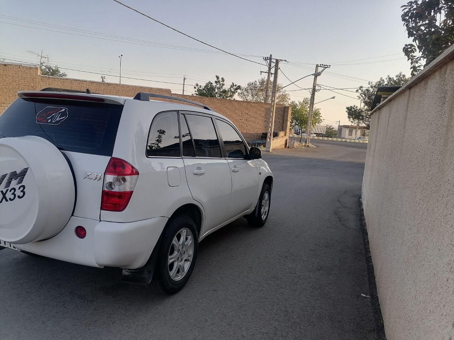 ام وی ام X33 دنده‌ای ساده - 1390