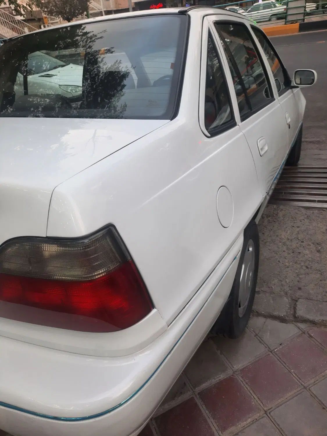دوو سیلو سدان - 1381