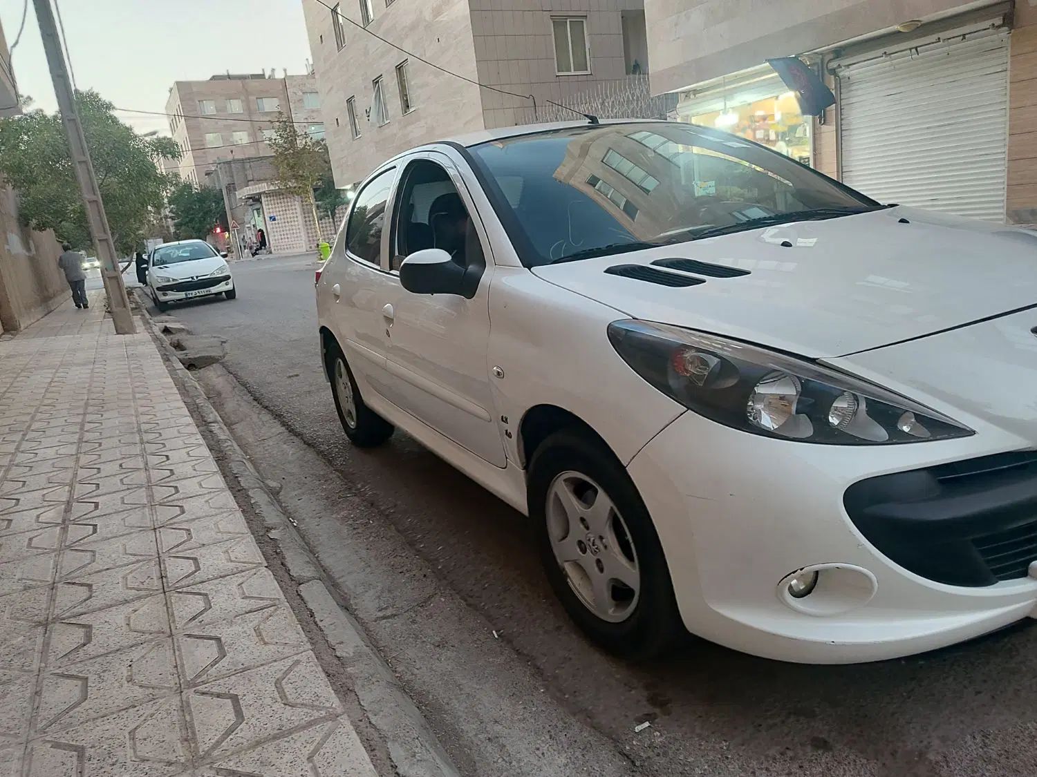 پژو 207 دنده‌ای فرمان هیدرولیک - 1390