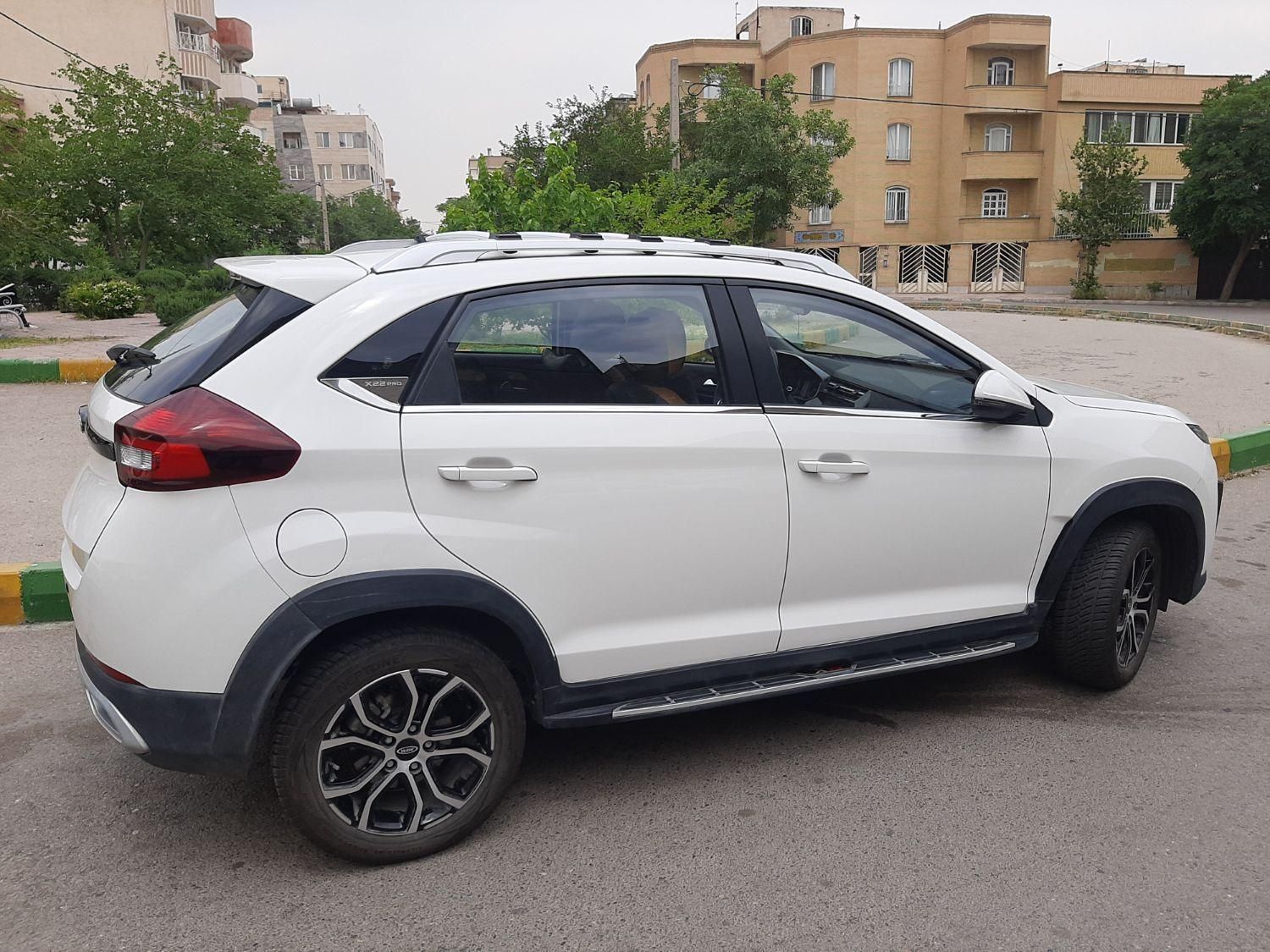 ام وی ام X22 پرو دنده‌ای - 1402