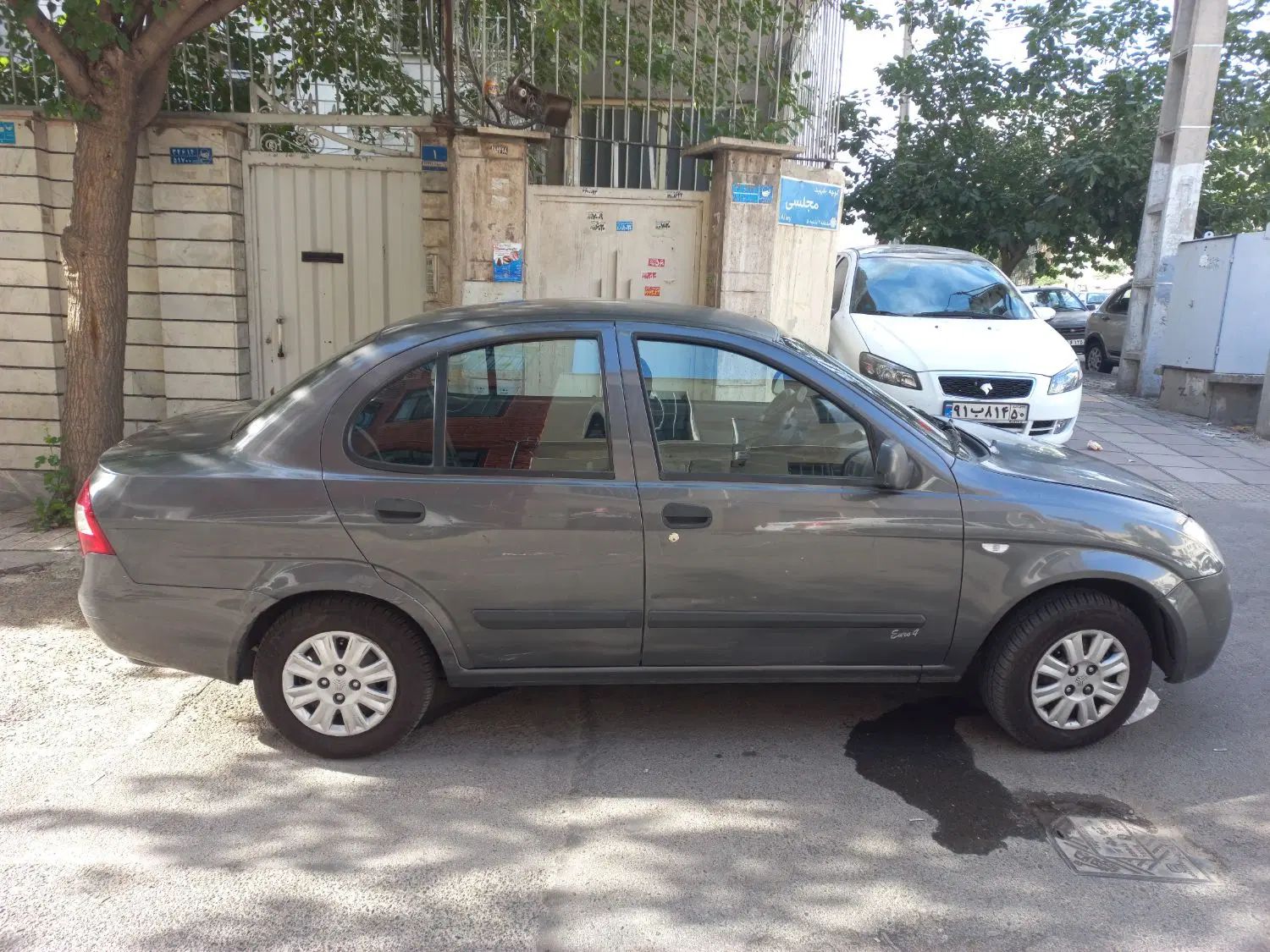 تیبا صندوق دار SX - 1393