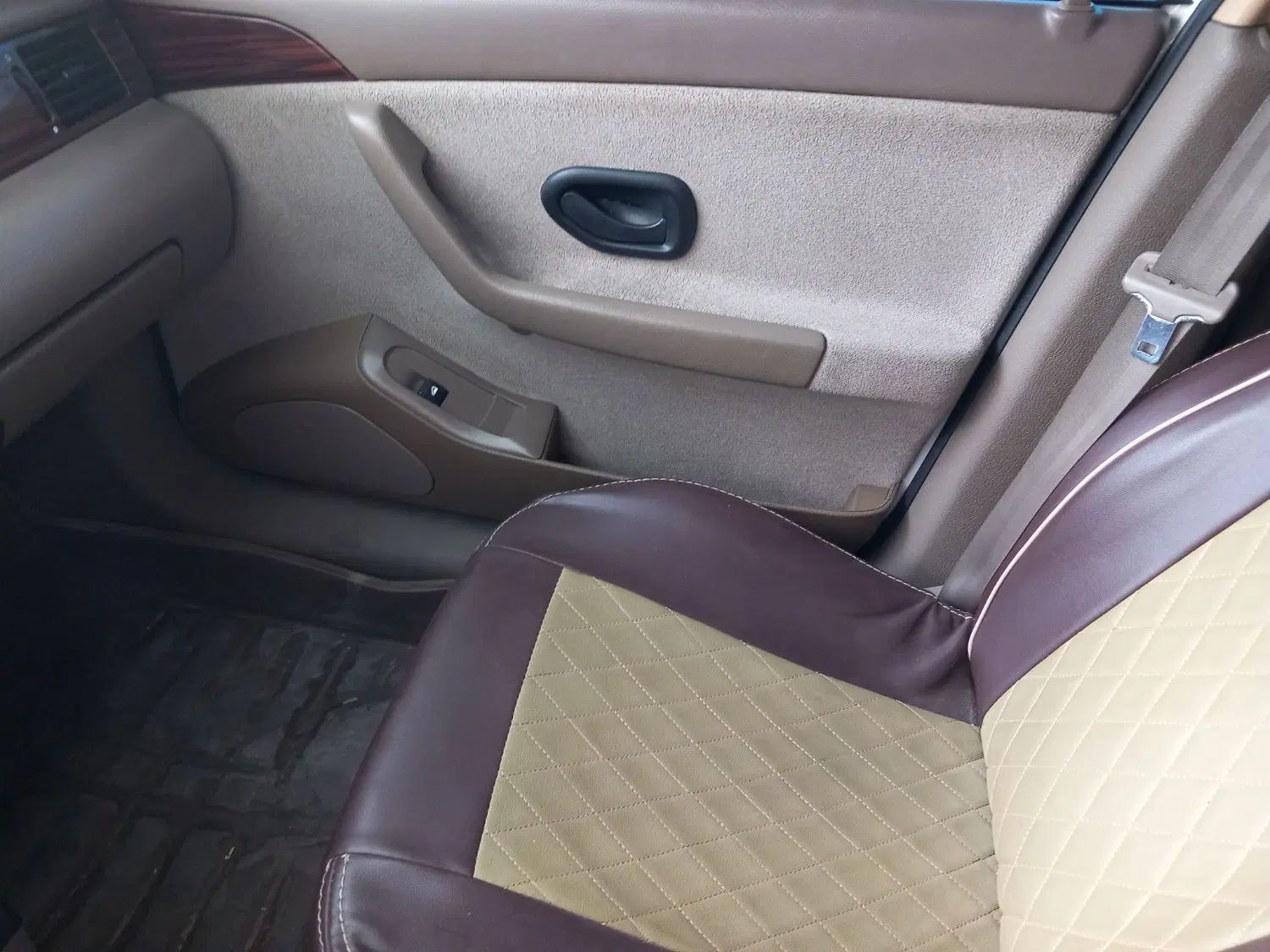 سمند LX XU7 - 1395