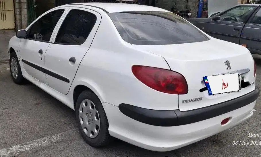 پژو ۲۰۶ صندوق دار v8 - 1399