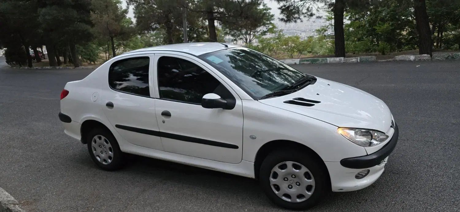 پژو ۲۰۶ صندوق دار v8 - 1397