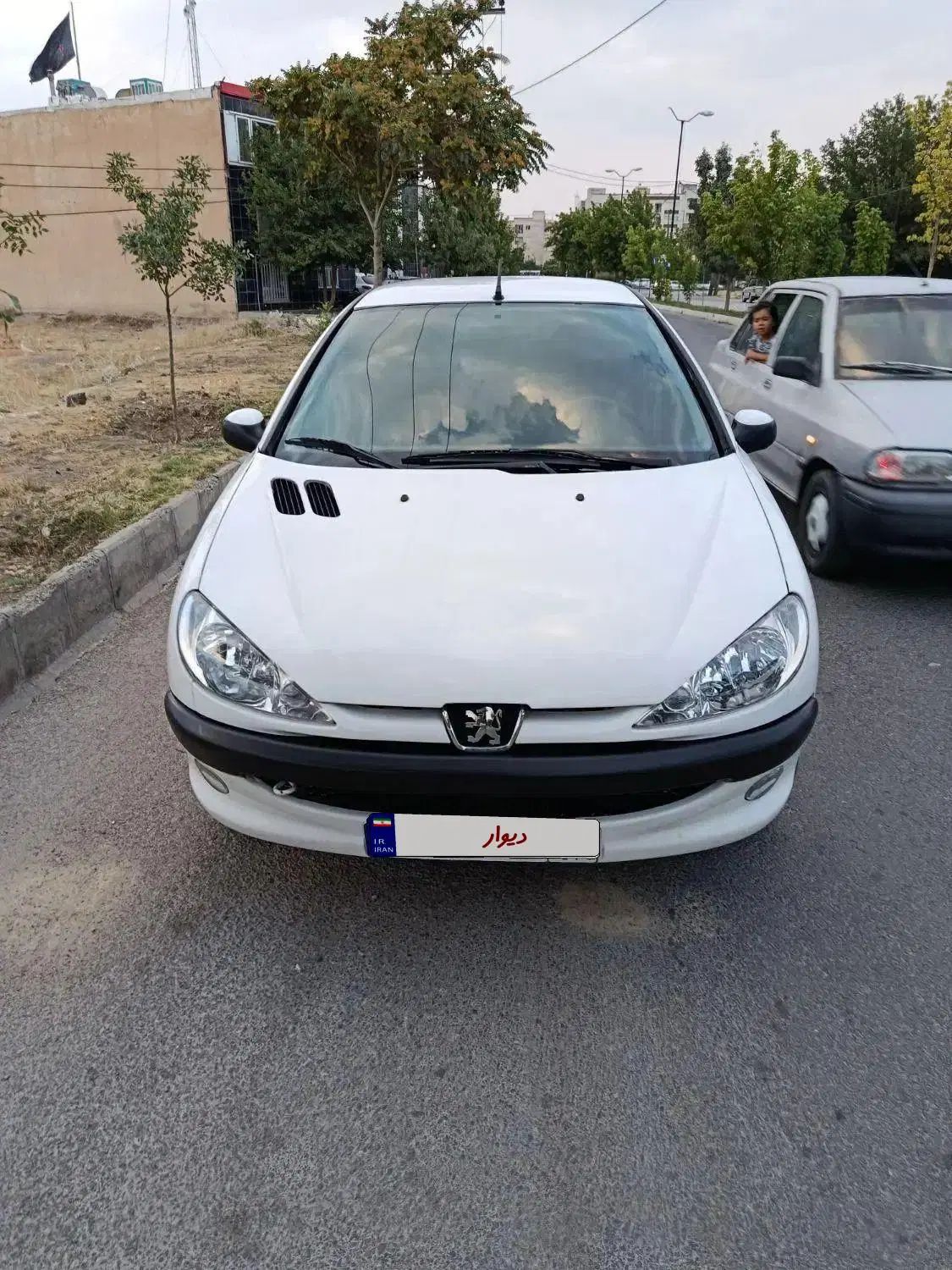 پژو ۲۰۶ صندوق دار v8 - 1390