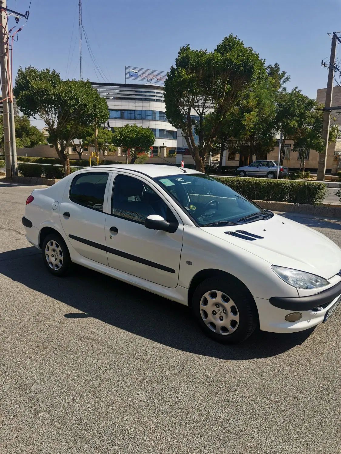 پژو ۲۰۶ صندوق دار v8 - 1398