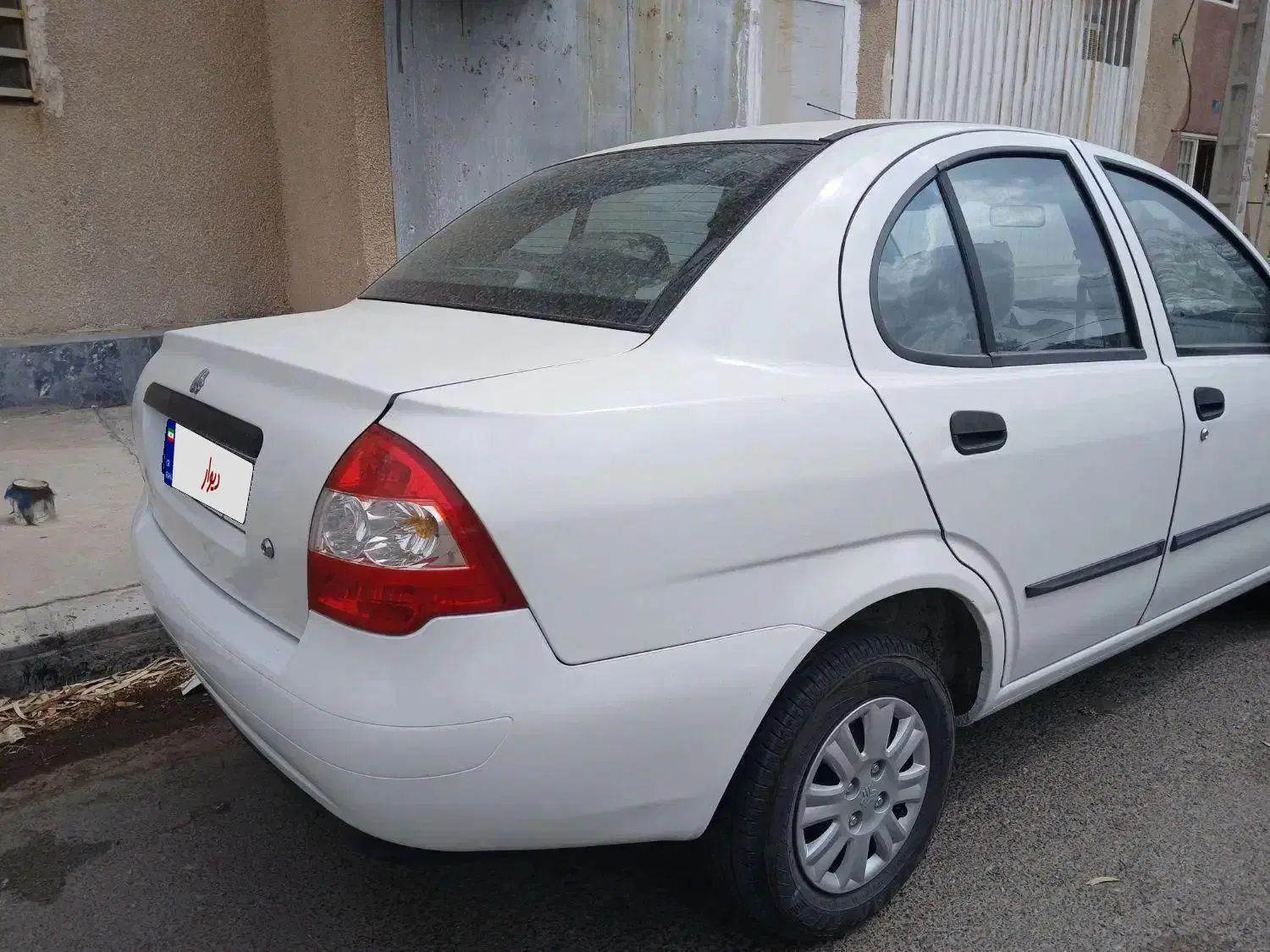 تیبا صندوق دار SX - 1400