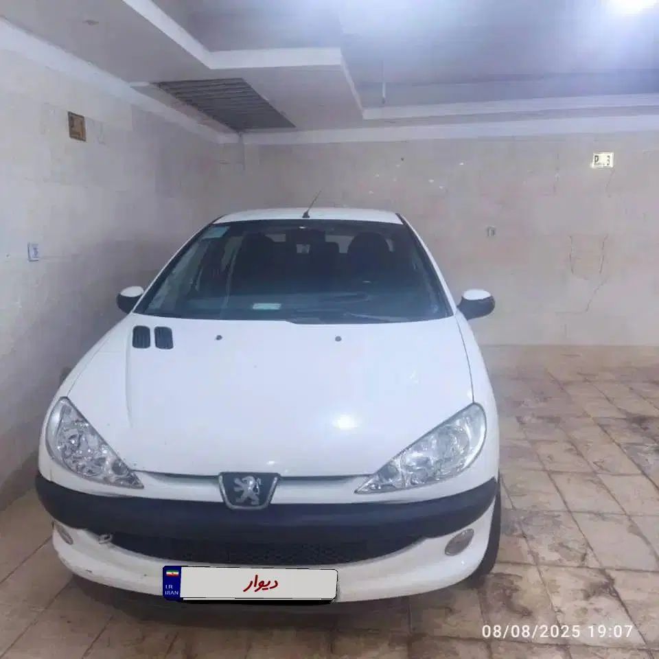 پژو ۲۰۶ صندوق دار v8 - 1395