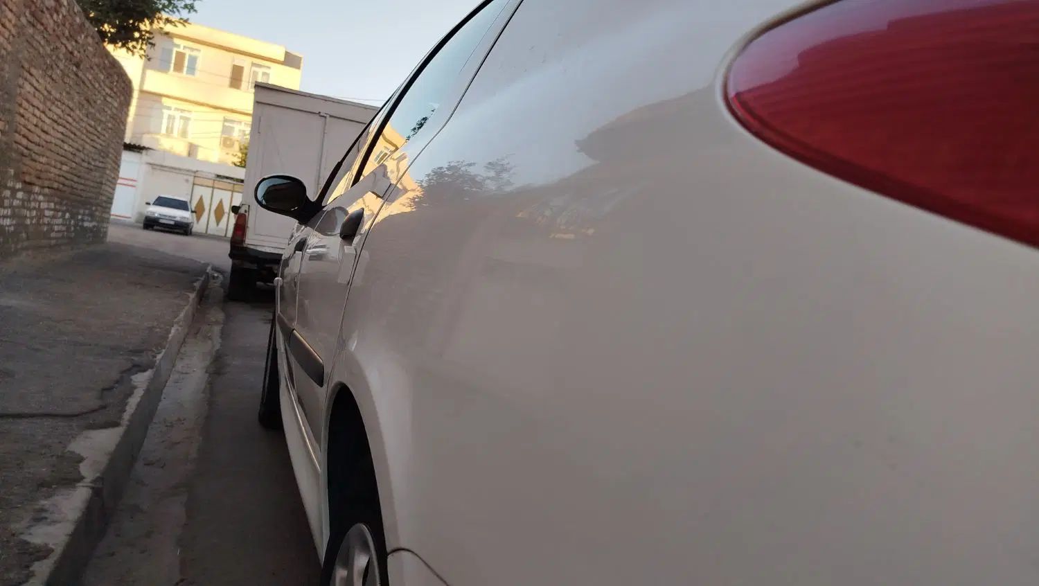 پژو ۲۰۶ صندوق دار v8 - 1395