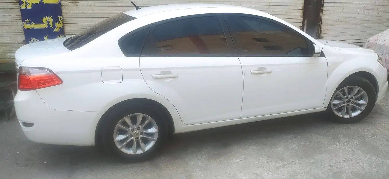 برلیانس H330 دنده‌ای 1500 - 1396