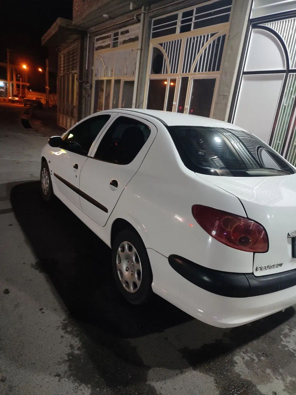 پژو ۲۰۶ صندوق دار v8 - 1393