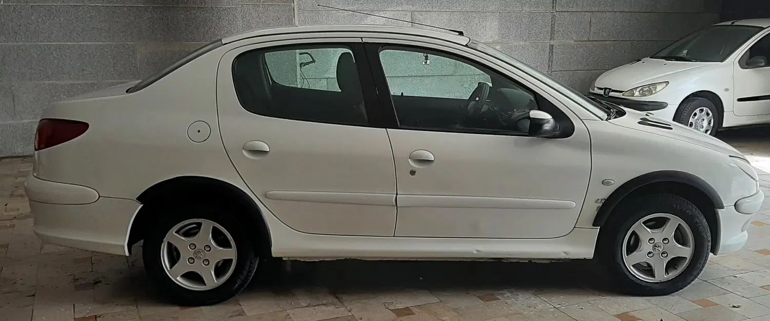 پژو ۲۰۶ صندوق دار v8 - 1389