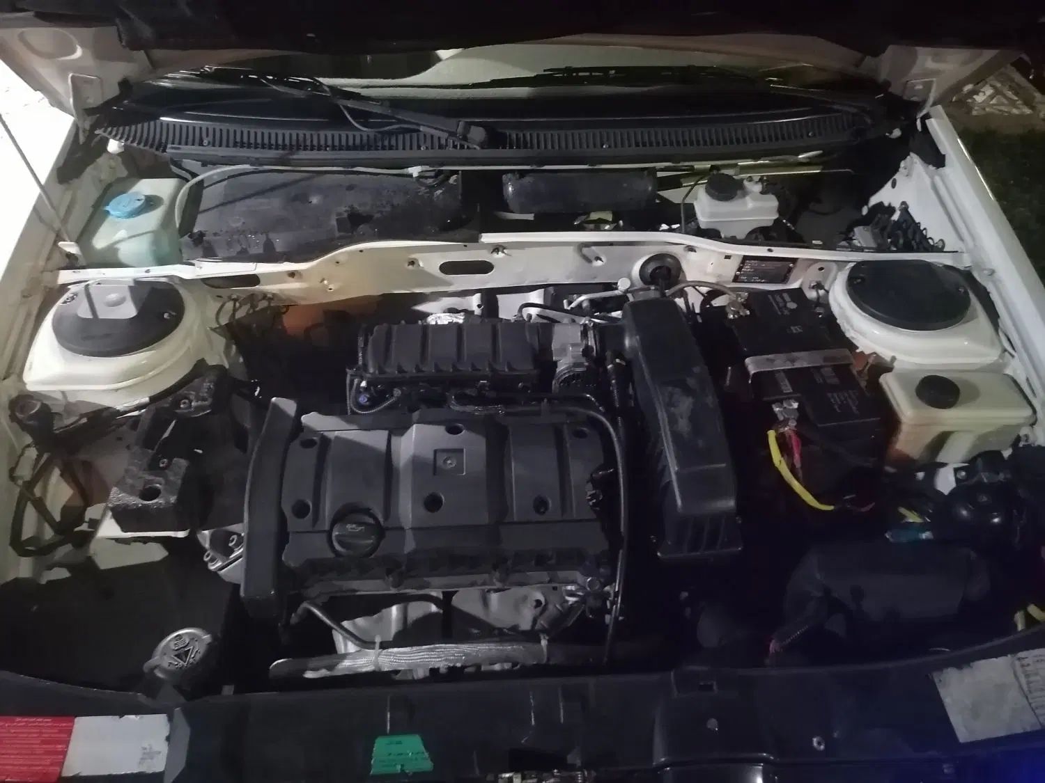 پژو 405 SLX بنزینی TU5 - 1391