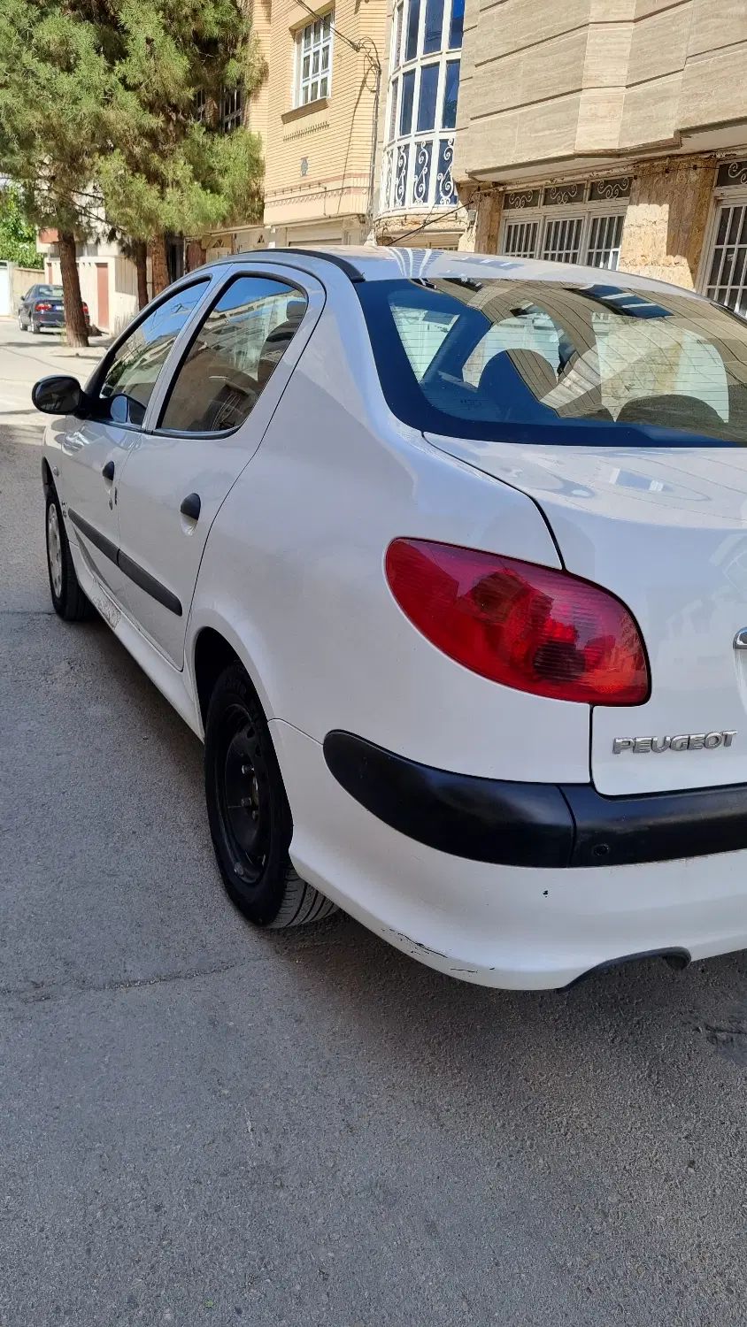 پژو ۲۰۶ صندوق دار v8 - 1398