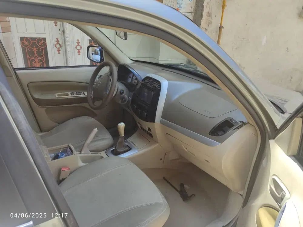 ام وی ام X33 دنده‌ای ساده - 1389