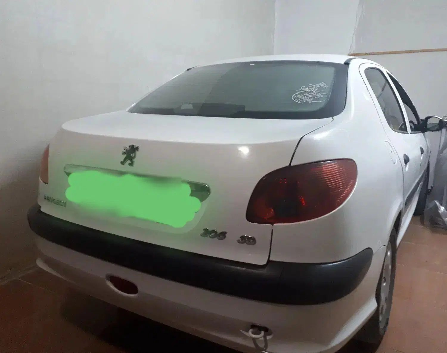 پژو ۲۰۶ صندوق دار v8 - 1396