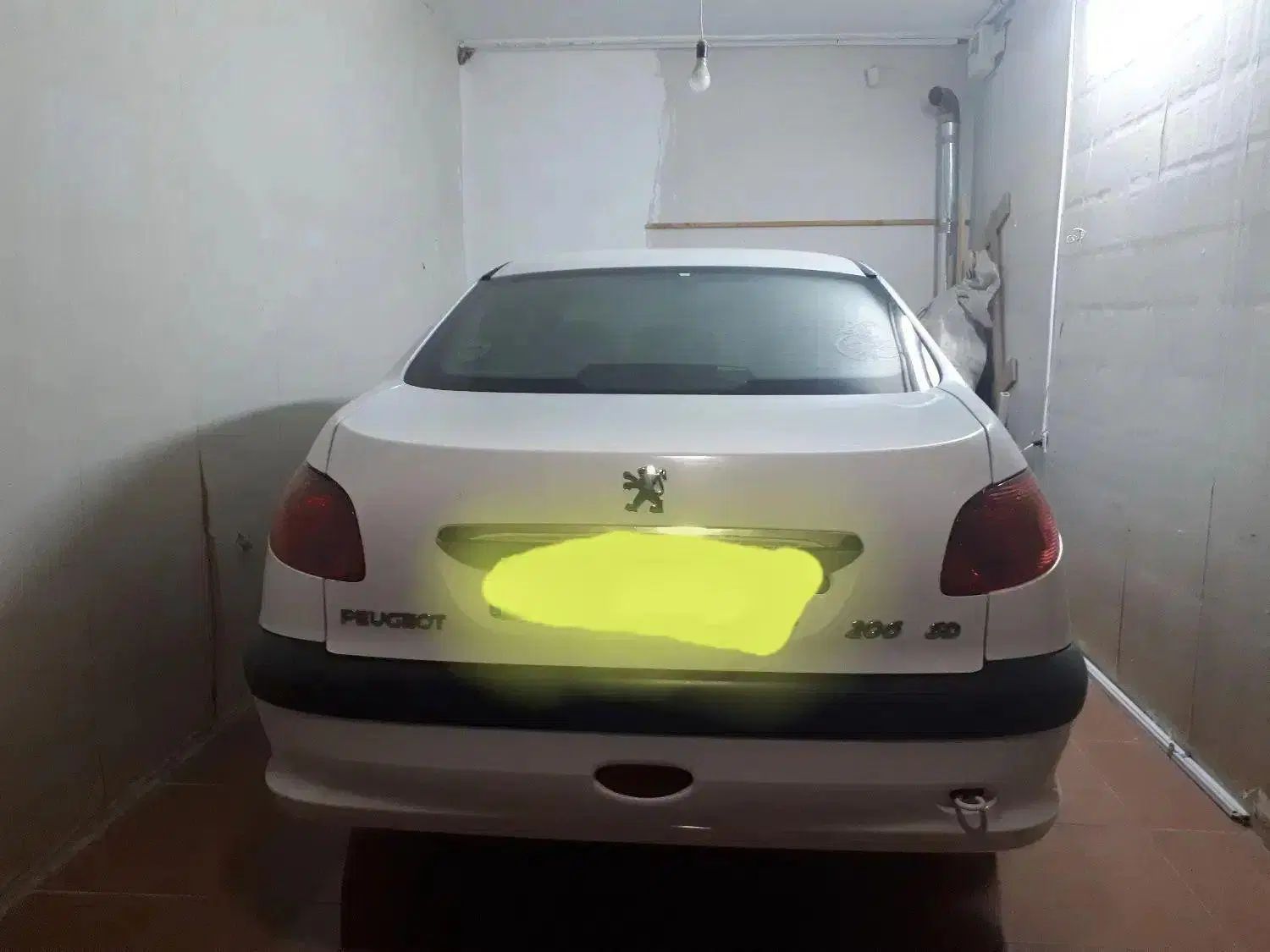 پژو ۲۰۶ صندوق دار v8 - 1396