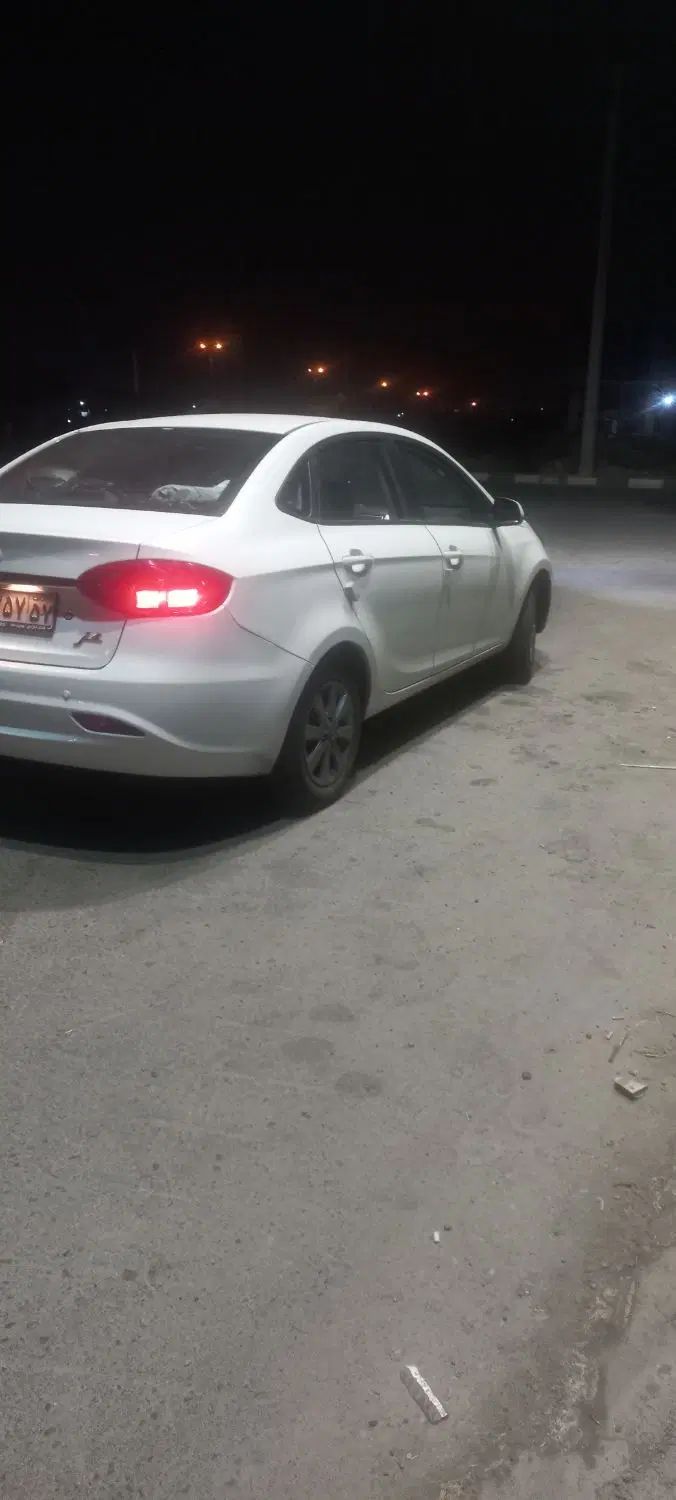 جک J4 اتوماتیک ساده - 1403