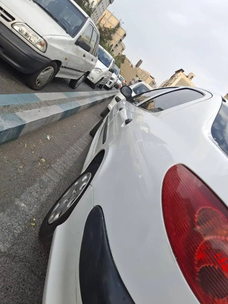 پژو ۲۰۶ صندوق دار v8 - 1395