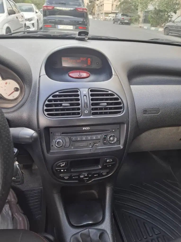 پژو ۲۰۶ صندوق دار v8 - 1395