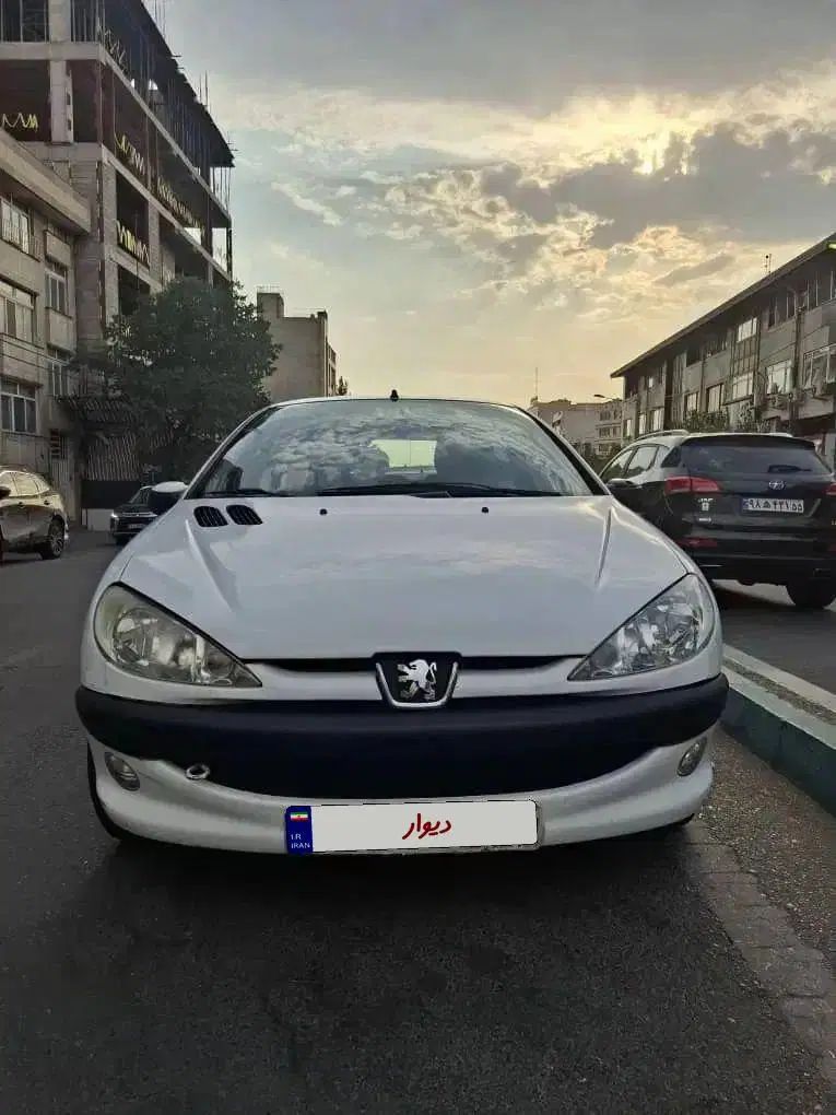 پژو ۲۰۶ صندوق دار v8 - 1395
