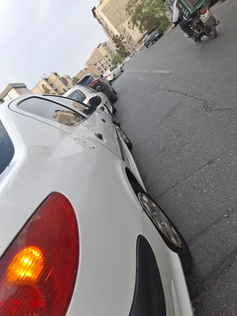 پژو ۲۰۶ صندوق دار v8 - 1395