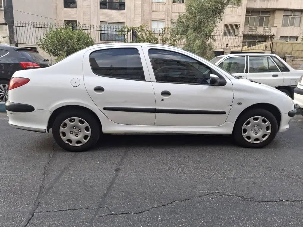 خودرو پژو، ۲۰۶ صندوق دار آگهی ann_19949111