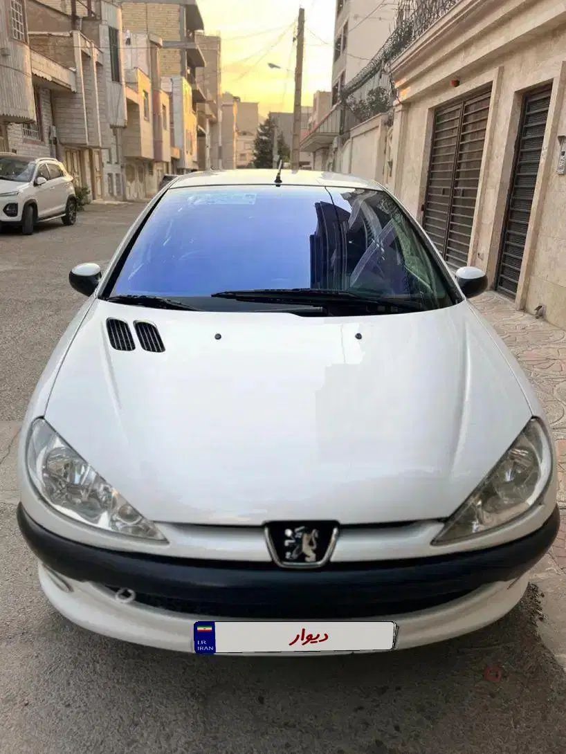 پژو ۲۰۶ صندوق دار v8 - 1399
