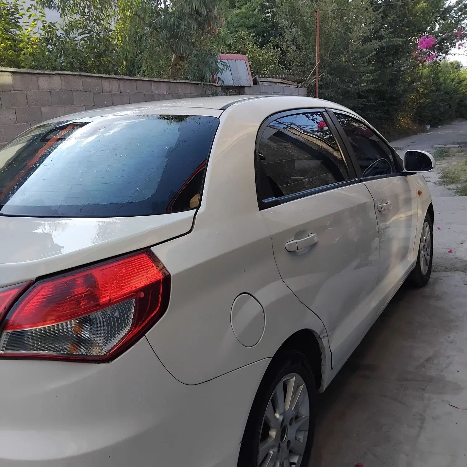 ام وی ام 315 صندوقدار ساده دنده ای - 1394