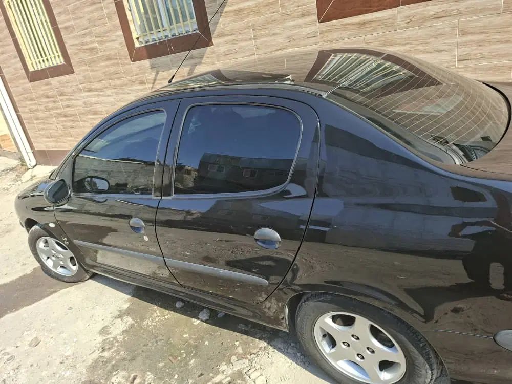 پژو ۲۰۶ صندوق دار v8 - 1393