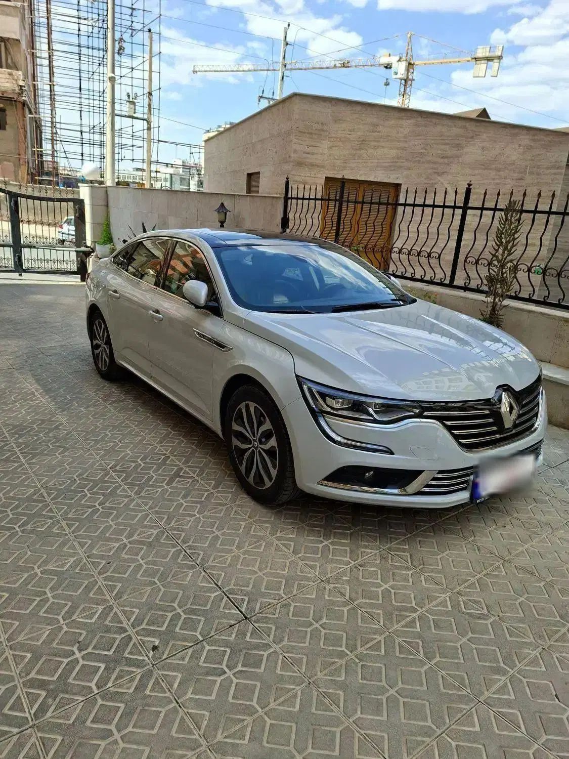 خودرو رنو، تالیسمان آگهی ann_19949384