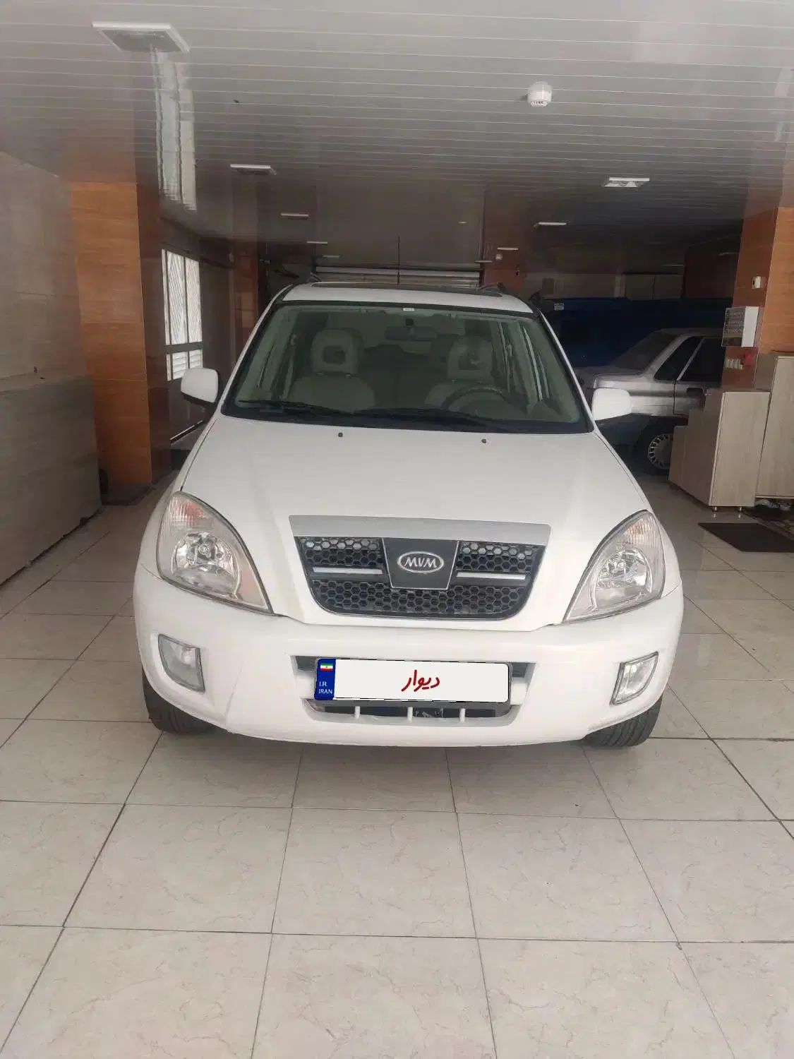 ام وی ام X33 دنده‌ای ساده - 1393
