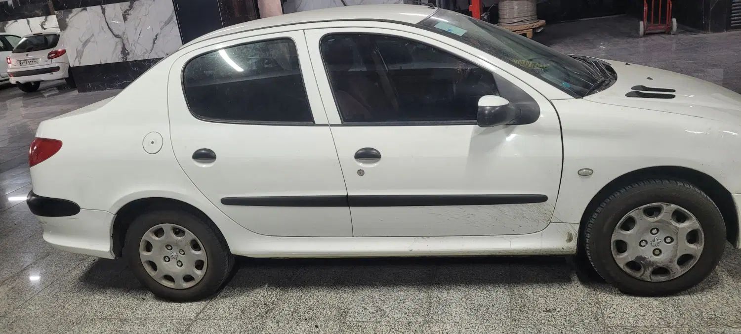 پژو ۲۰۶ صندوق دار v8 - 1396