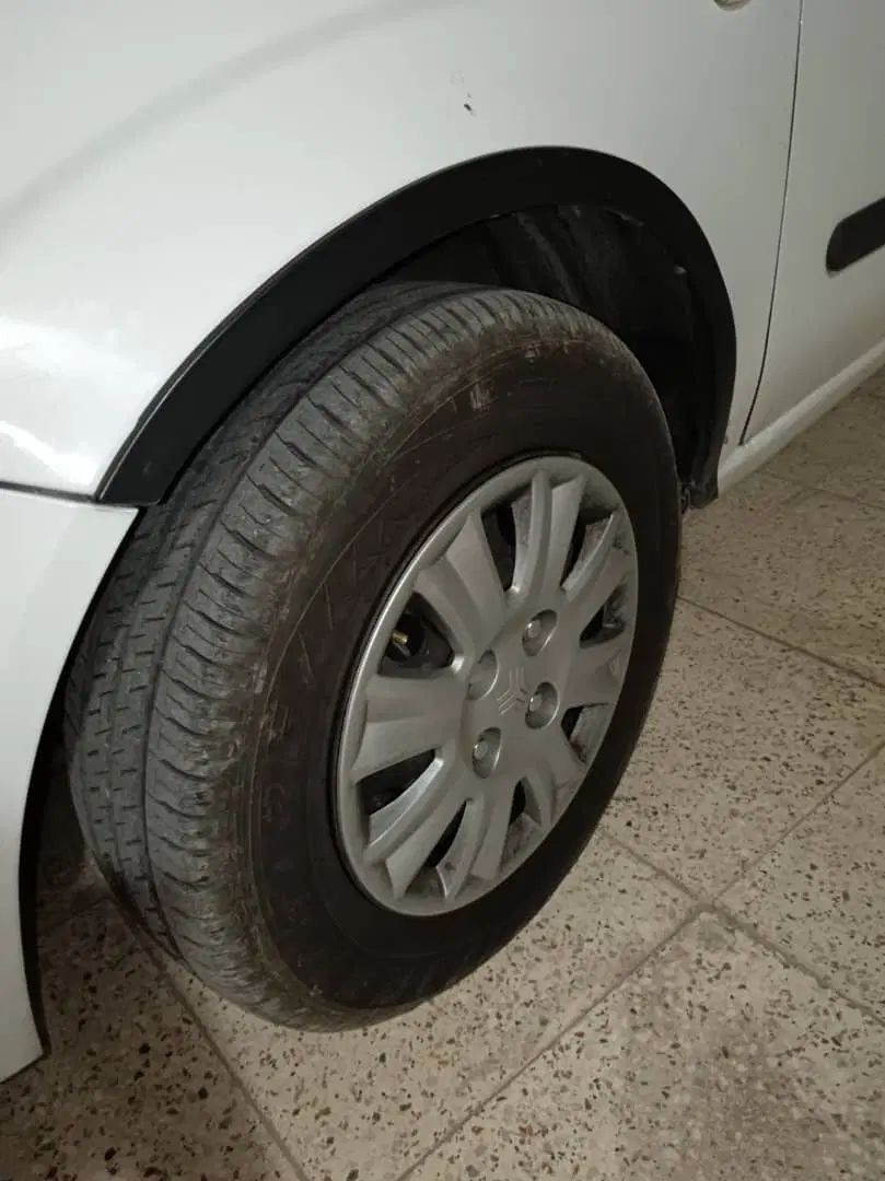 تیبا صندوق دار SX - 1394