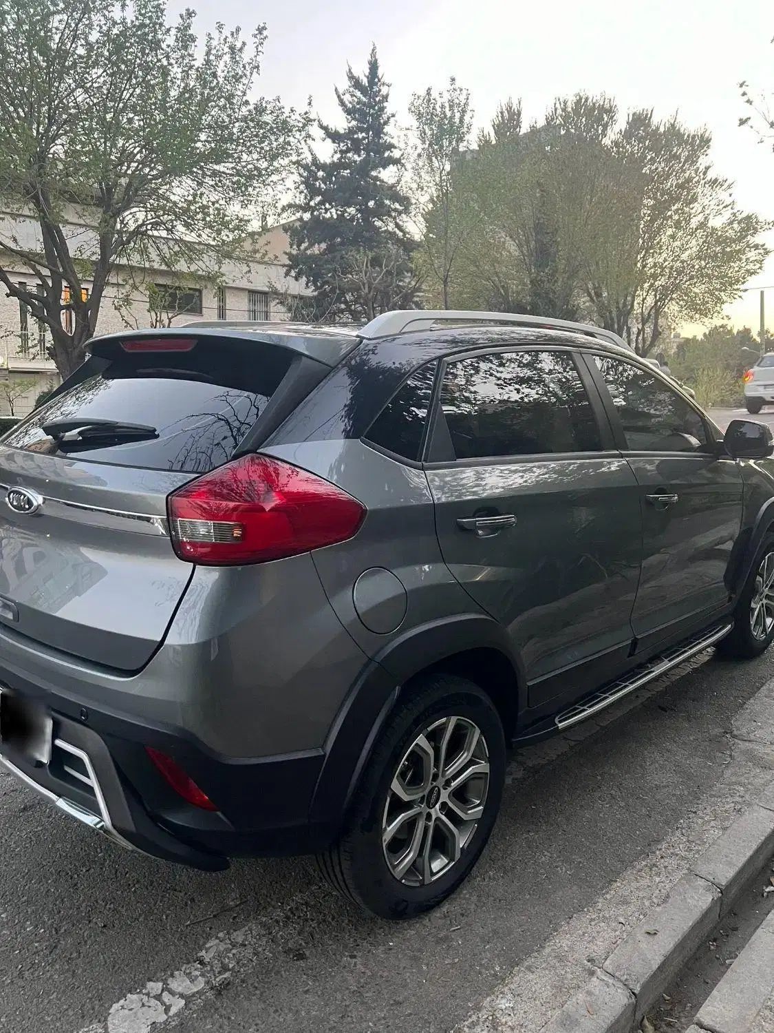 ام وی ام X22 دنده ای اسپرت لاکچری - 1400