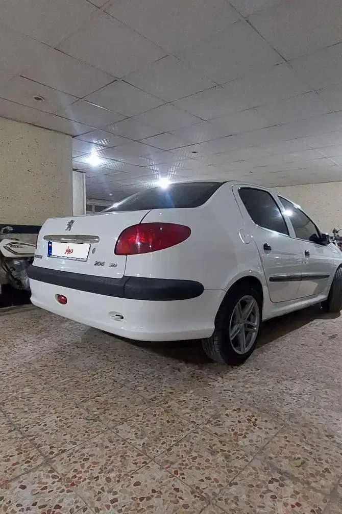 پژو ۲۰۶ صندوق دار v8 - 1395