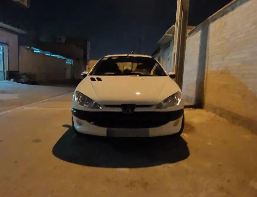 پژو ۲۰۶ صندوق دار v8 - 1395