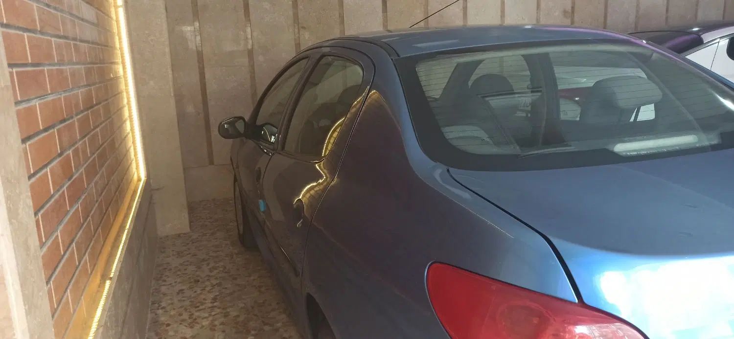 پژو ۲۰۶ صندوق دار v8 - 1390
