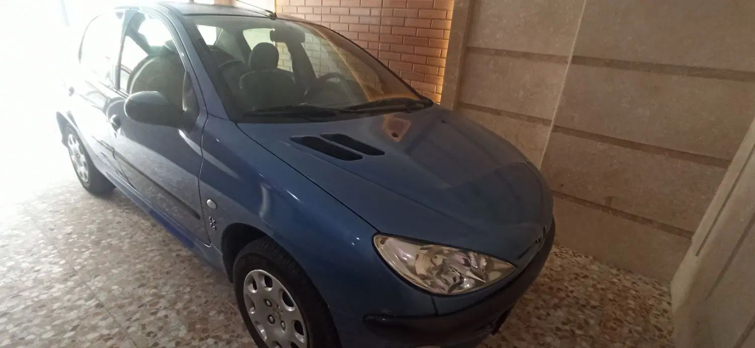 پژو ۲۰۶ صندوق دار v8 - 1390