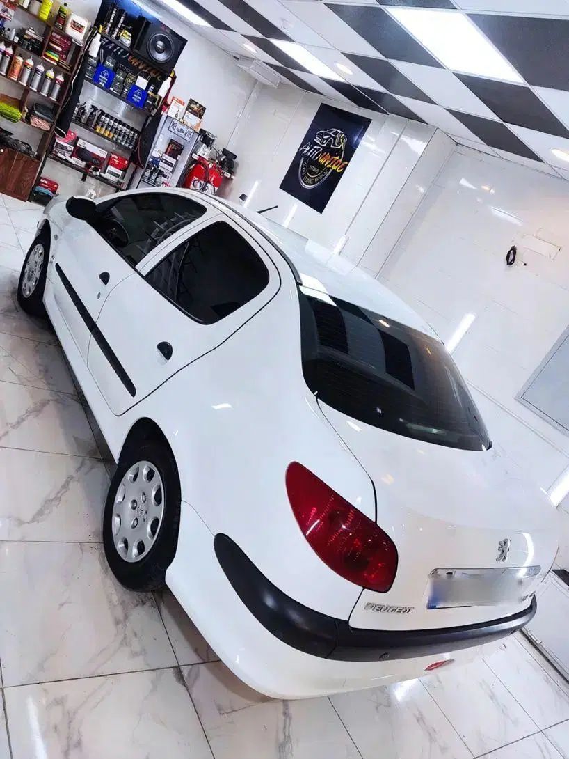 پژو ۲۰۶ صندوق دار v8 - 1396