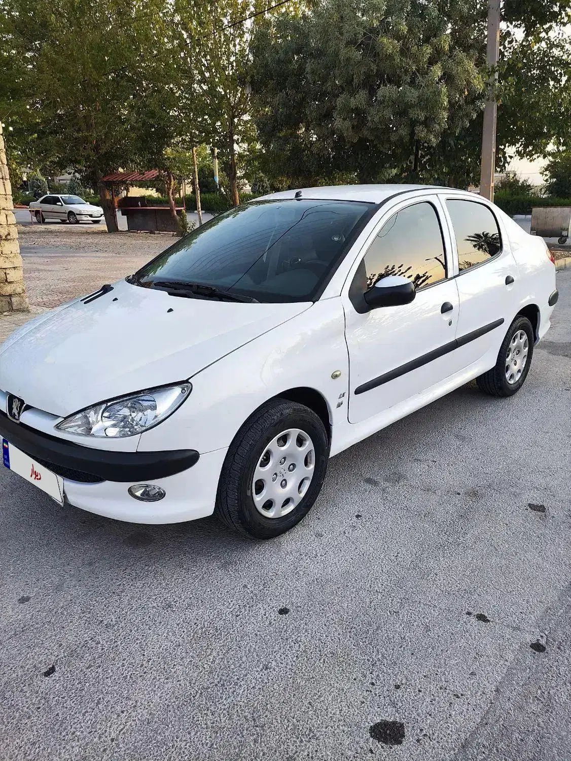 پژو ۲۰۶ صندوق دار v8 - 1393