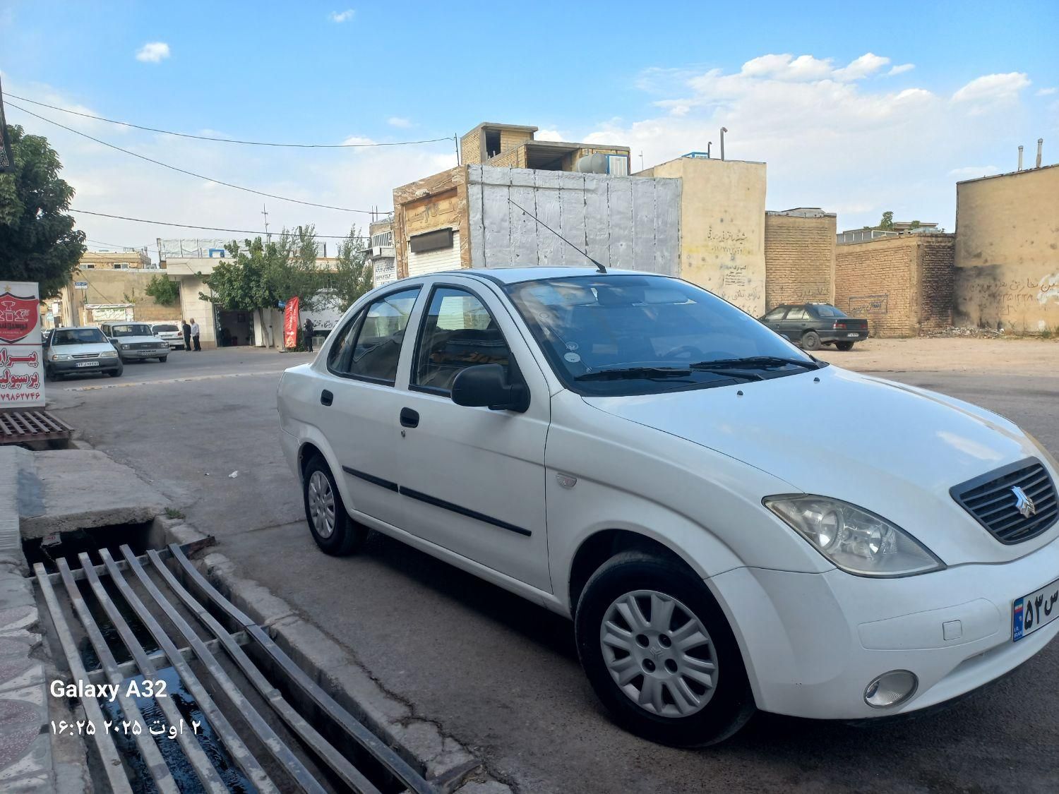 تیبا صندوق دار SX - 1400