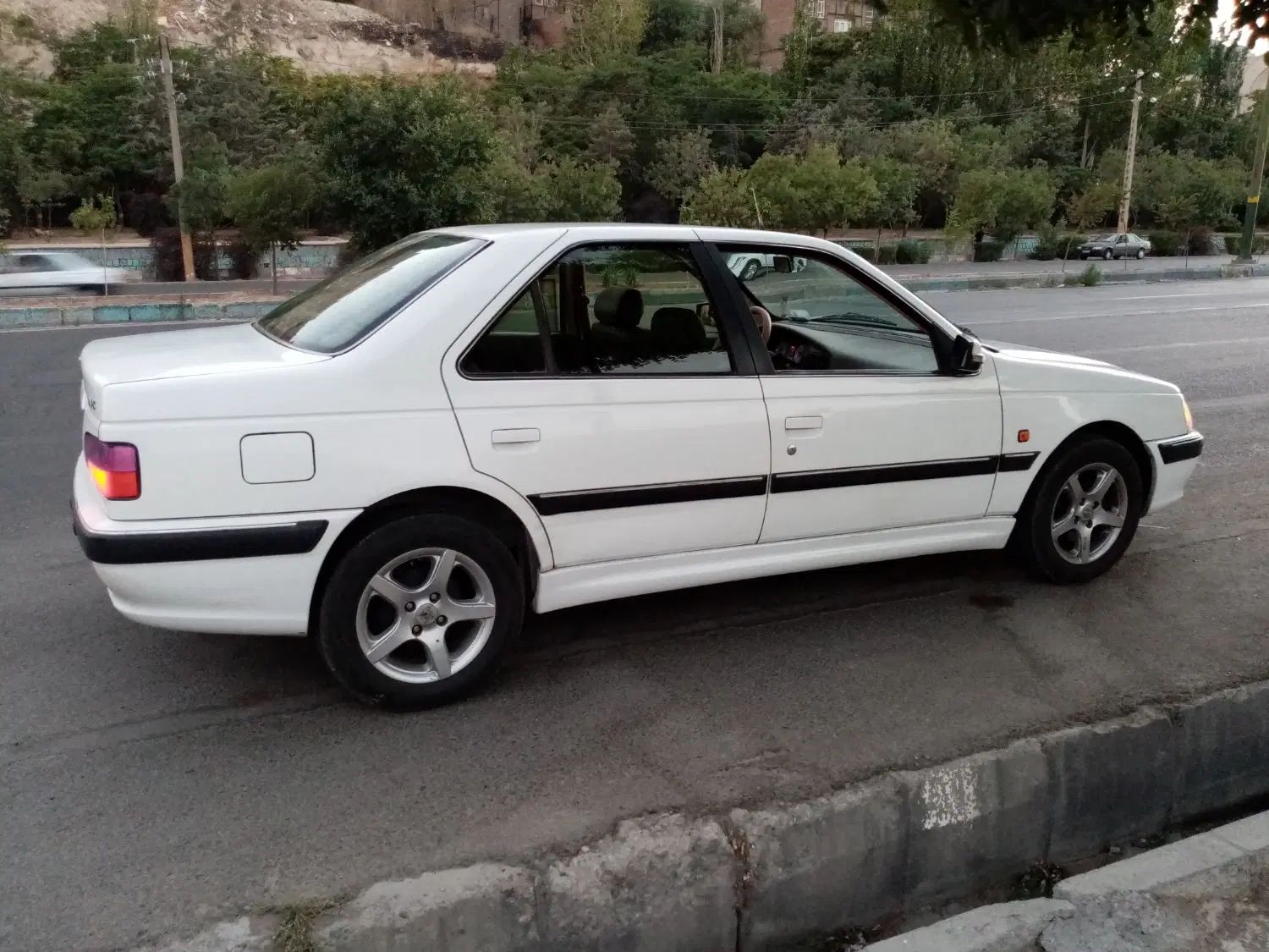 پژو پارس سال - 1392