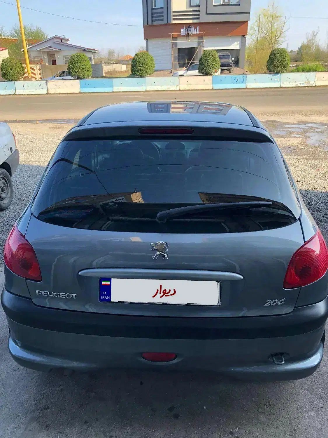 پژو 206 تیپ 5 - 1390
